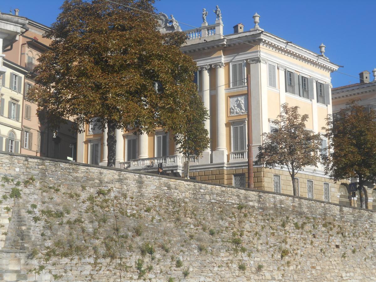 La Maison Des Artistes Bergamo Exterior foto